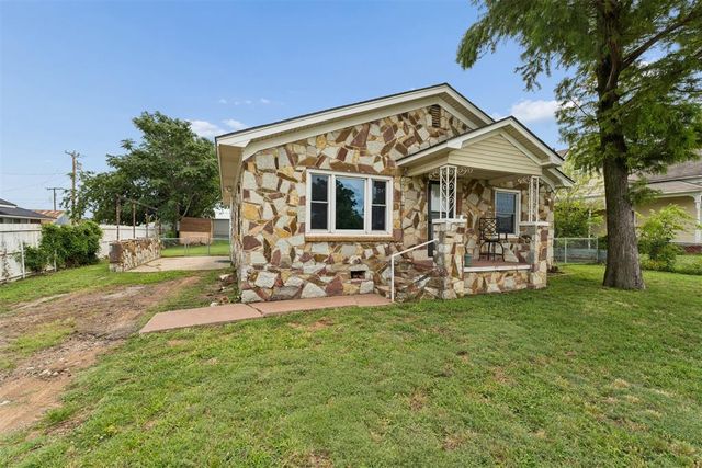 124 S 4th Street, Mcloud, OK 74851