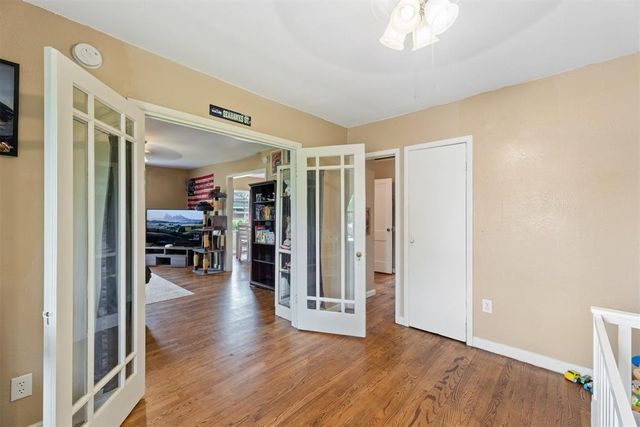124 S 4th Street, Mcloud, OK 74851