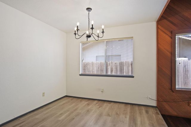 3425 Woodbine Dr, Modesto, CA 95355