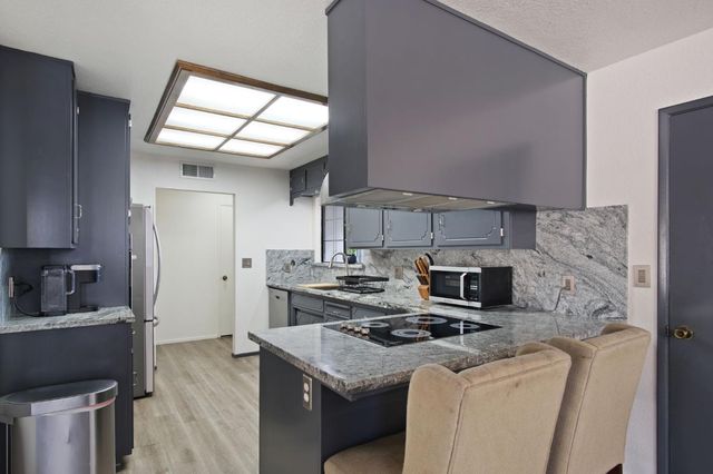 3425 Woodbine Dr, Modesto, CA 95355