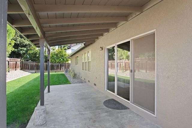 3425 Woodbine Dr, Modesto, CA 95355