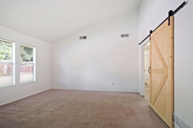 3425 Woodbine Dr, Modesto, CA 95355