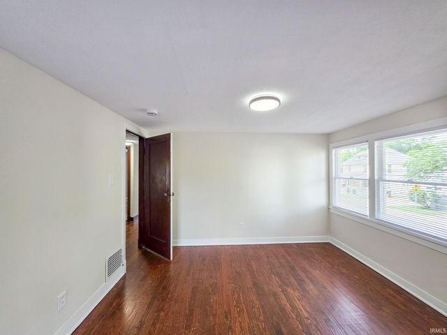 109 N Indiana Avenue, Goshen, IN 46526