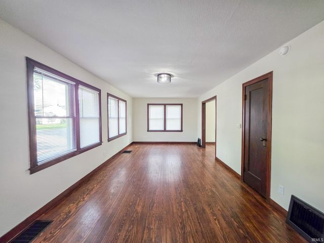 109 N Indiana Avenue, Goshen, IN 46526