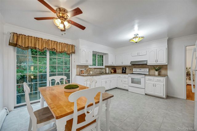 44 Hillside Lane, New Rochelle, NY 10804