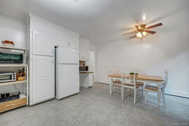44 Hillside Lane, New Rochelle, NY 10804