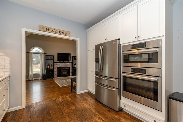 142 River Rd, Pepperell, MA 01463