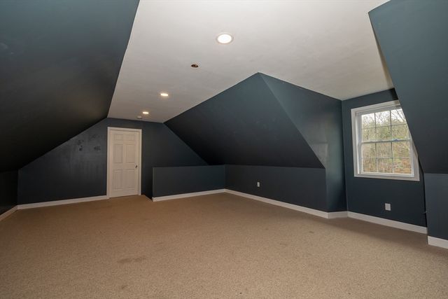 142 River Rd, Pepperell, MA 01463