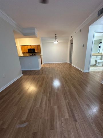 9857 Baywinds Drive 9212, West Palm Beach, FL 33411