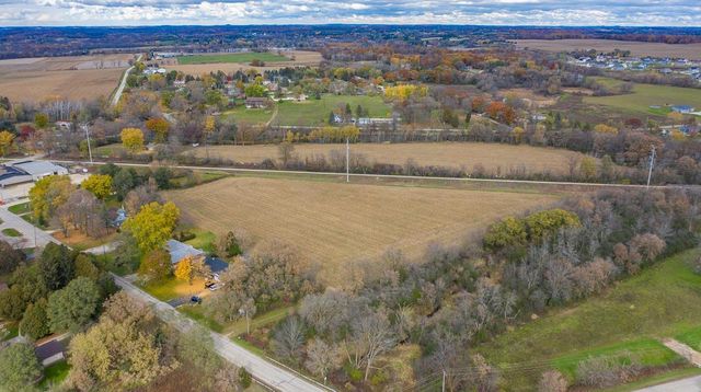 Lt1 SLEEPY HOLLOW ROAD, West Bend, WI 53090