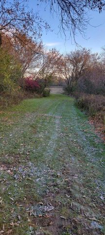 Lt1 SLEEPY HOLLOW ROAD, West Bend, WI 53090