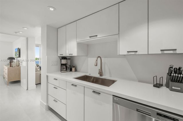650 West Avenue 709, Miami Beach, FL 33139
