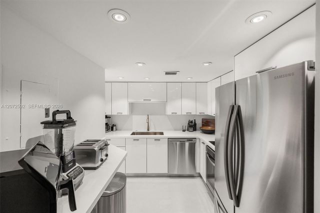 650 West Avenue 709, Miami Beach, FL 33139