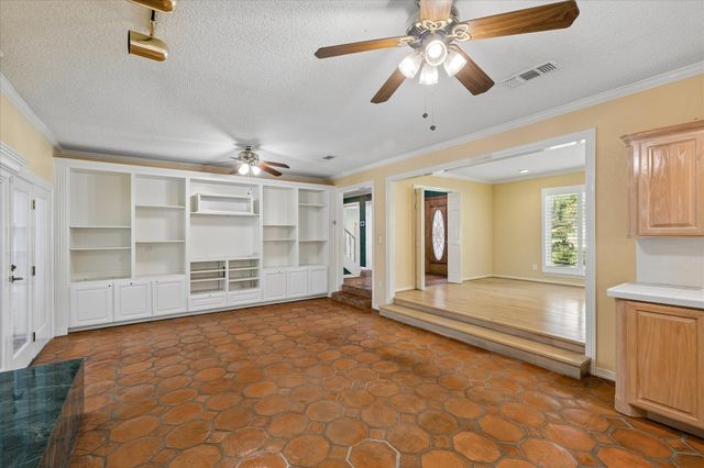 4204 Biscayne Drive, Haltom City, TX 76117