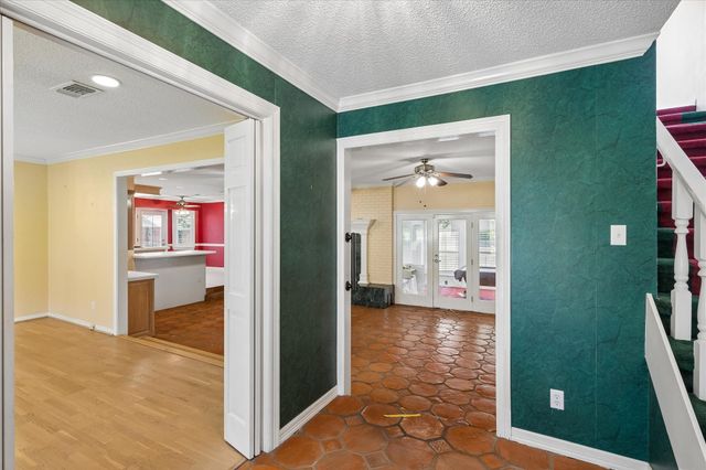 4204 Biscayne Drive, Haltom City, TX 76117