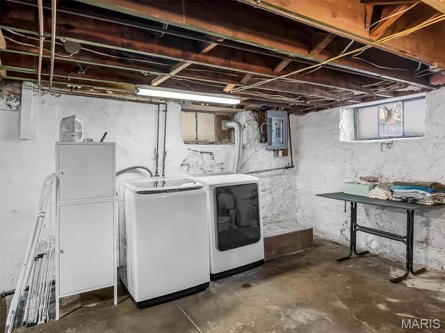 5011 Lindenwood Avenue, St Louis, MO 63109