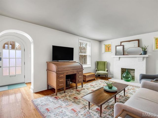 5011 Lindenwood Avenue, St Louis, MO 63109