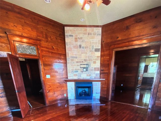 602 S Main Street, Farmersville, TX 75442