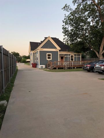 602 S Main Street, Farmersville, TX 75442