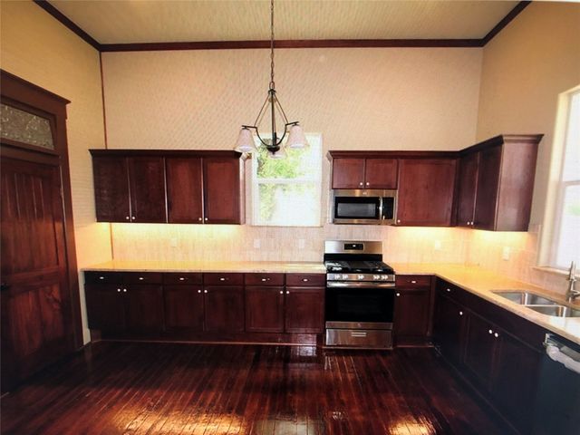 602 S Main Street, Farmersville, TX 75442