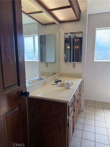 225 Summit View, Calimesa, CA 92320