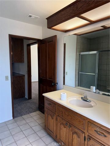 225 Summit View, Calimesa, CA 92320