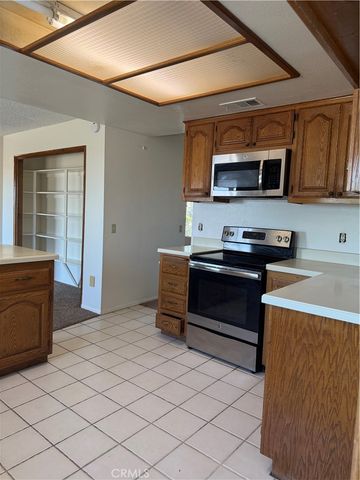 225 Summit View, Calimesa, CA 92320