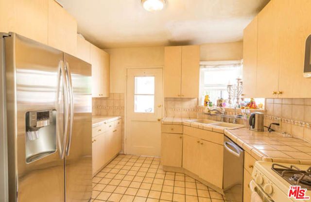 10771 MASSACHUSETTS Avenue, Los Angeles, CA 90024