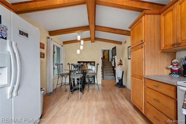 1329 Rollins Street, Grand Blanc, MI 48439