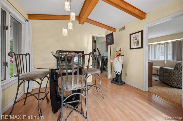 1329 Rollins Street, Grand Blanc, MI 48439