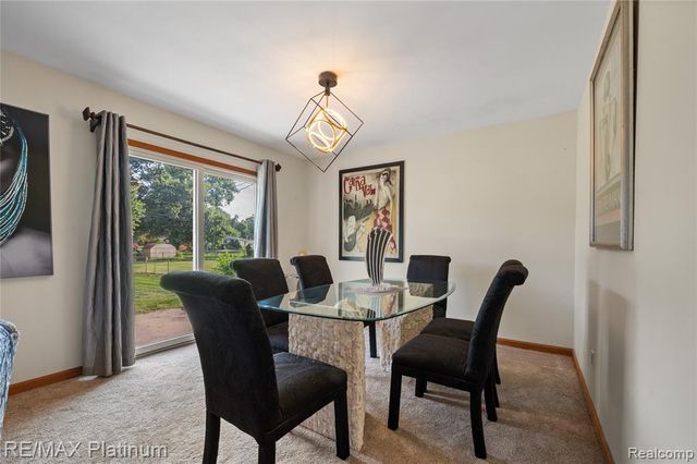 1329 Rollins Street, Grand Blanc, MI 48439