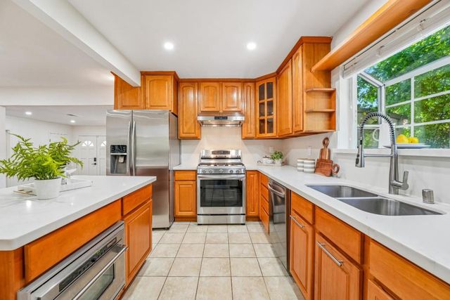 1470 Caliente Way, San Jose, CA 95132