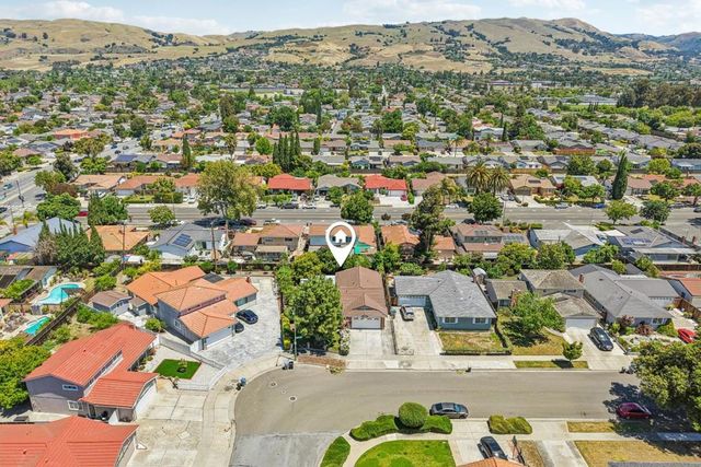 1470 Caliente Way, San Jose, CA 95132