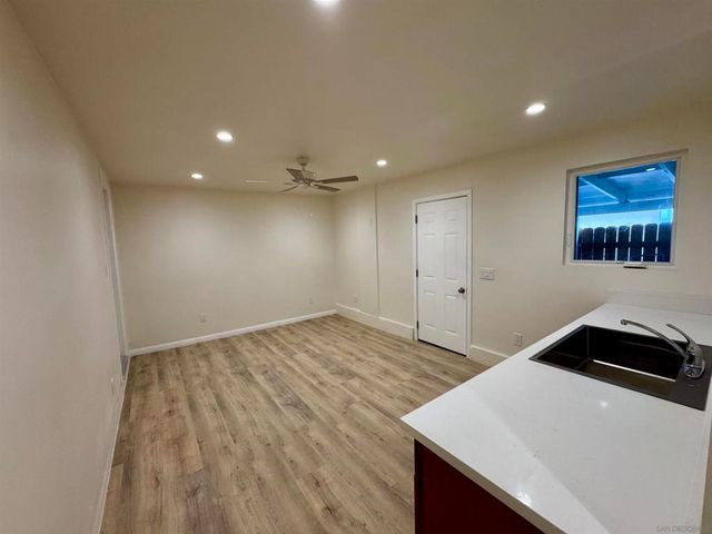 477 Meadowbrook, San Diego, CA 92114