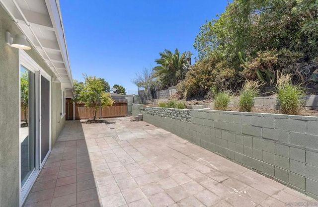 477 Meadowbrook, San Diego, CA 92114
