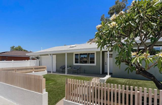 477 Meadowbrook, San Diego, CA 92114