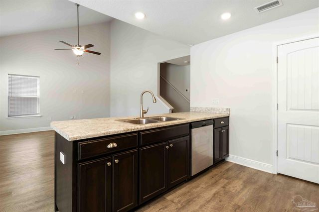 6263 Cardinal Cove Ln, Pensacola, FL 32504