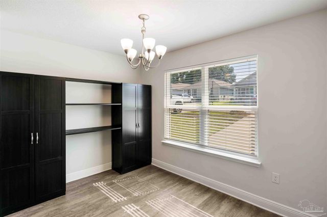 6263 Cardinal Cove Ln, Pensacola, FL 32504