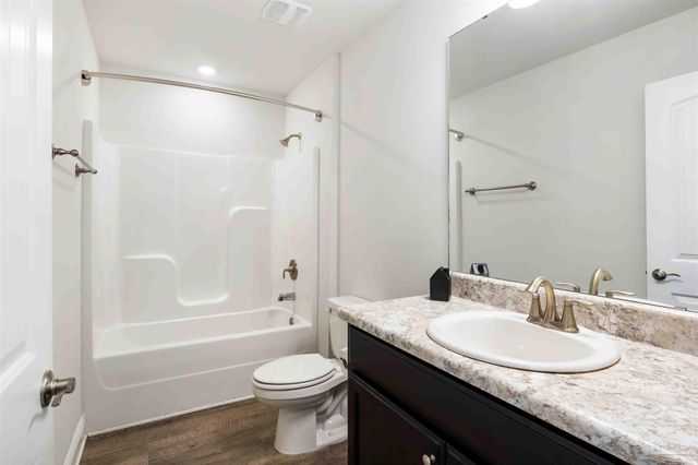 6263 Cardinal Cove Ln, Pensacola, FL 32504