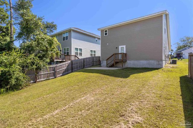 6263 Cardinal Cove Ln, Pensacola, FL 32504