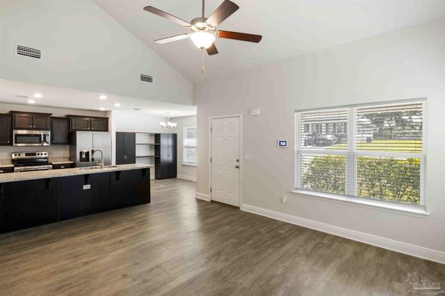 6263 Cardinal Cove Ln, Pensacola, FL 32504