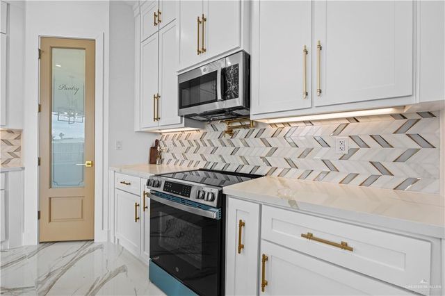 2405 N Gaytan Avenue, Edinburg, TX 78542