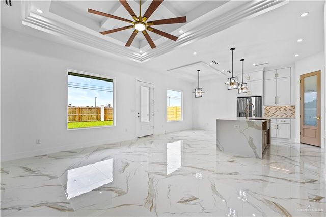 2405 N Gaytan Avenue, Edinburg, TX 78542