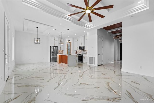 2405 N Gaytan Avenue, Edinburg, TX 78542