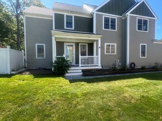 40 Drum Dr 40, Plymouth, MA 02360