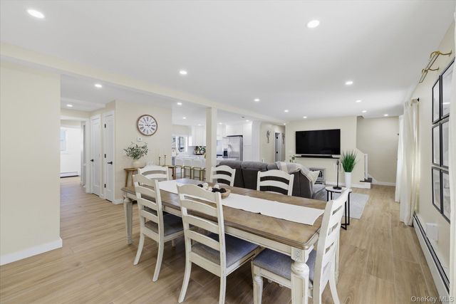 2125 North Drive, Seaford, NY 11783