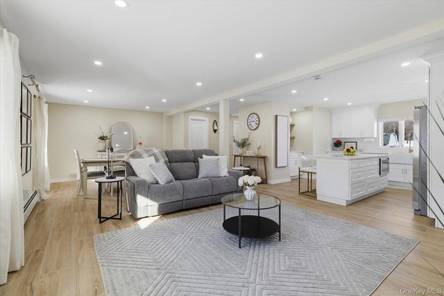 2125 North Drive, Seaford, NY 11783