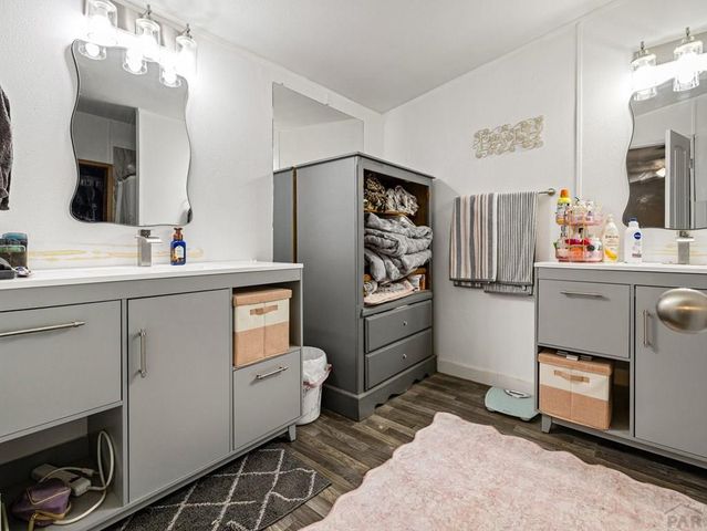 5671 Broadacre Rd, Avondale, CO 81022