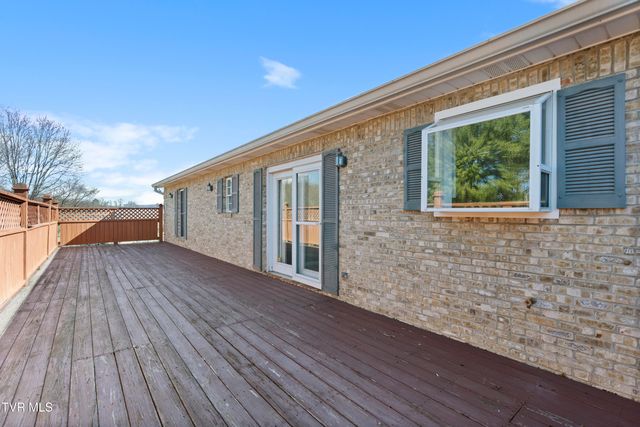 101 Crestview Drive, Greeneville, TN 37745