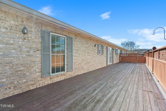 101 Crestview Drive, Greeneville, TN 37745